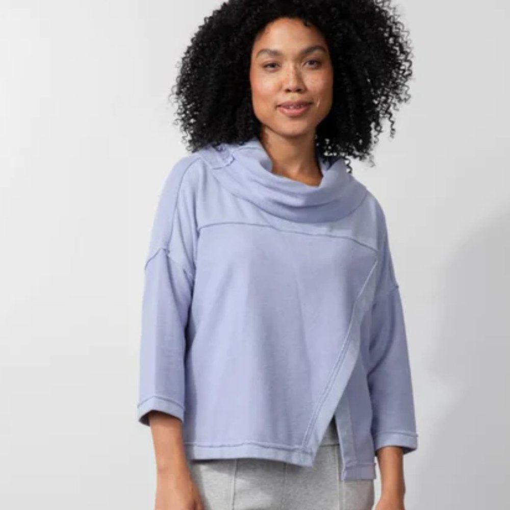 Light Lavender Cowl Neck Sweatshirt – Women’s Relaxed Hoodie